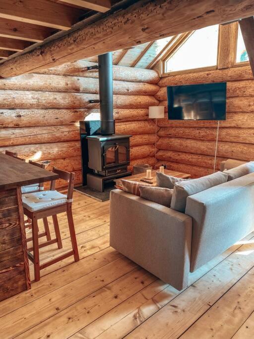 Log Cabin/Hot Tub On Private Lake Jurassic Coast Bridport Exteriér fotografie